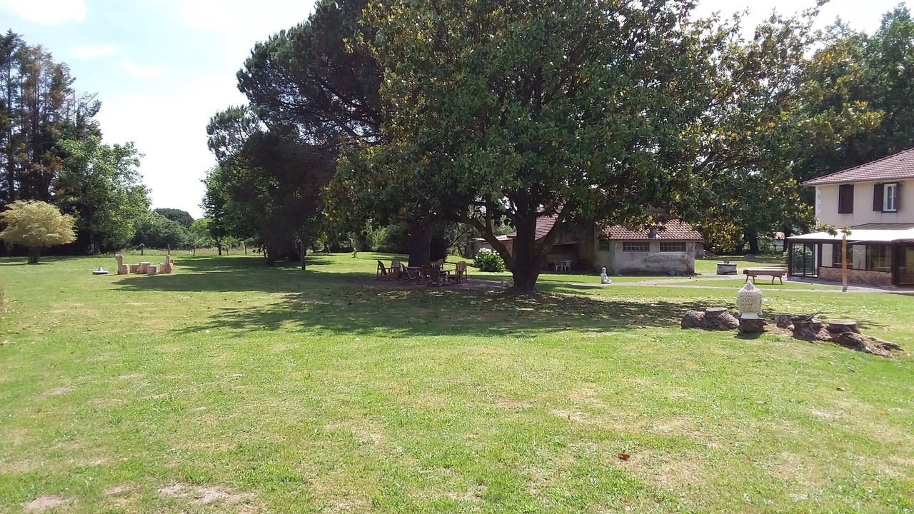 Photo of Outdoor in Villenave