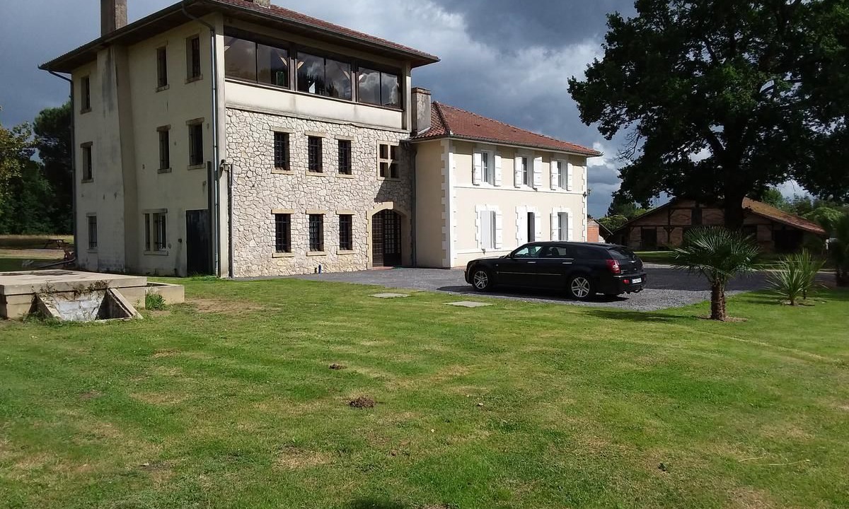 Photo of Outdoor in Villenave