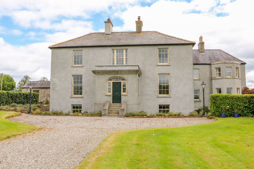 Photo of Outdoor in Knockaderry Cross Roads