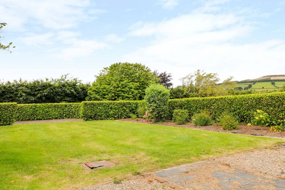 Photo of Outdoor in Knockaderry Cross Roads