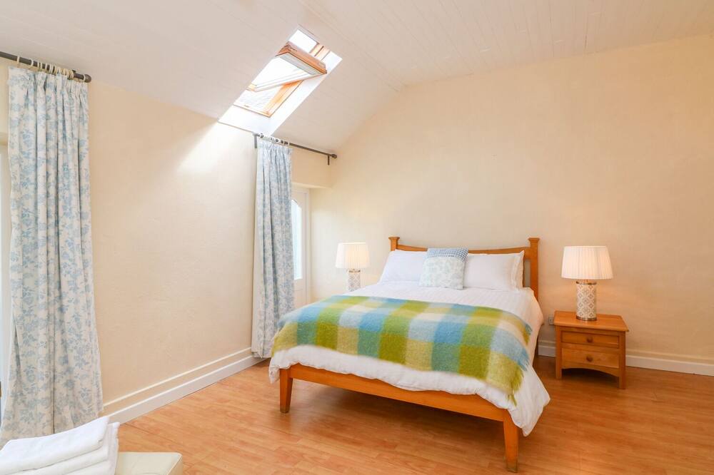 Photo of Bedroom in Knockaderry Cross Roads