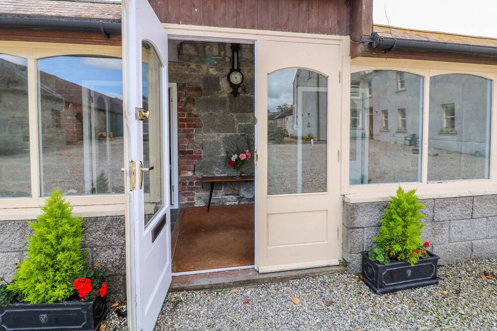 Photo of Outdoor in Knockaderry Cross Roads