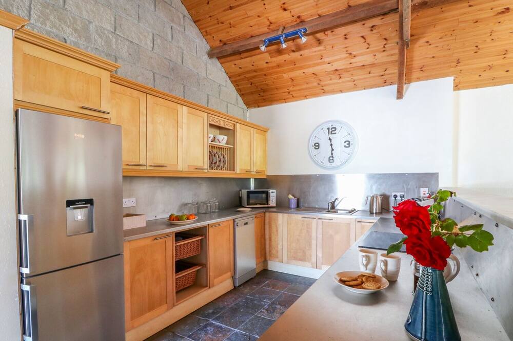 Photo of Kitchen in Knockaderry Cross Roads