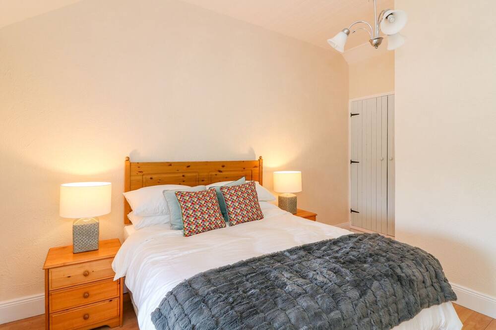 Photo of Bedroom in Knockaderry Cross Roads