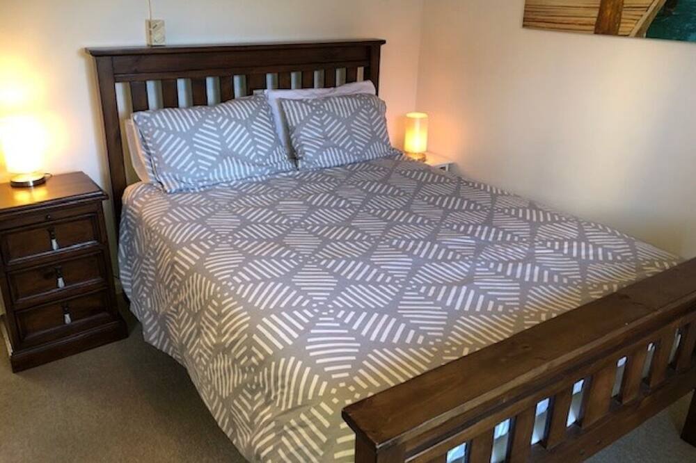 Photo of Bedroom in Largs North