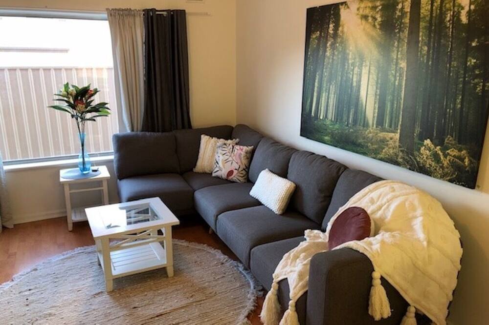 Photo of Livingroom in Largs North