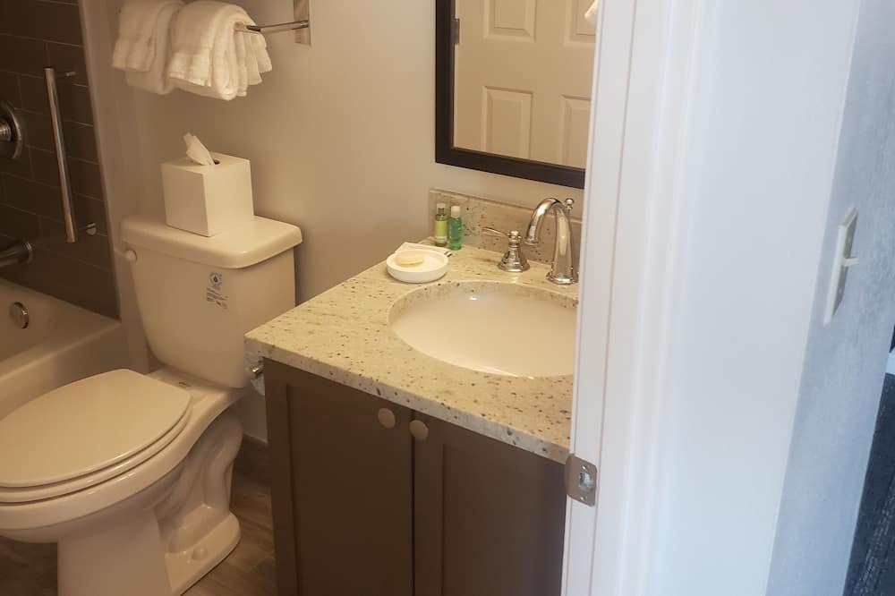 Photo of Bathroom in Historic Hill
