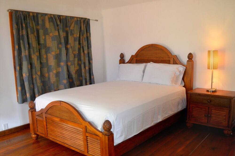 Photo of Bedroom in Calabash Bight