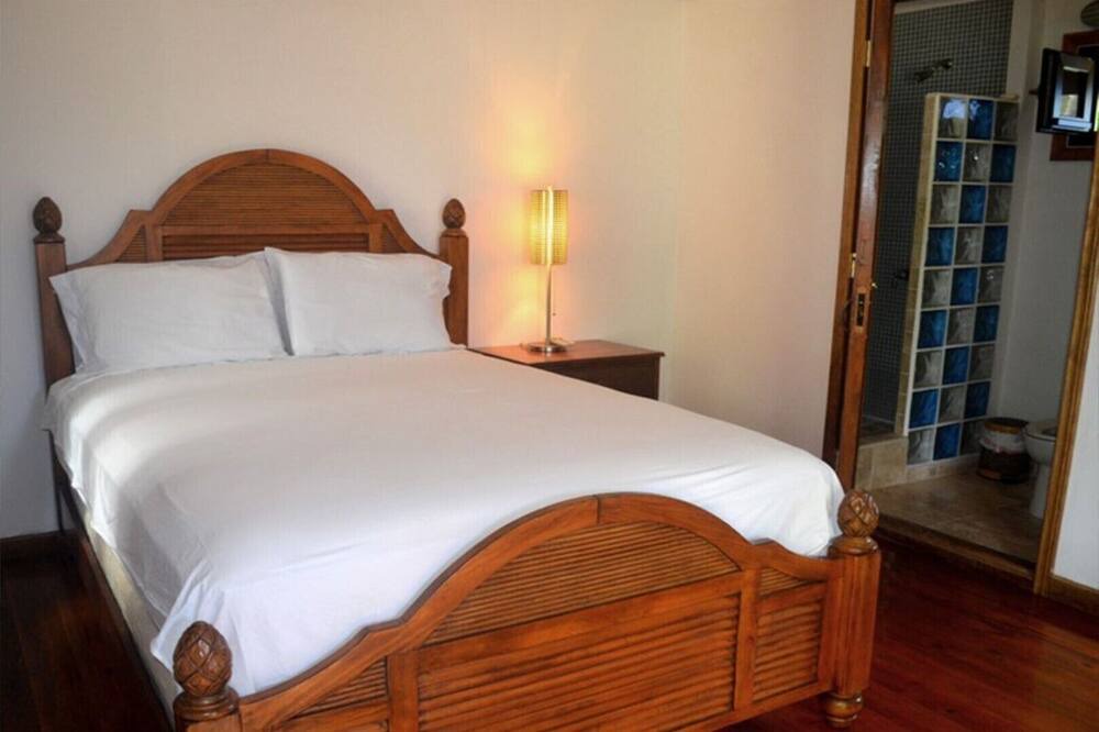 Photo of Bedroom in Calabash Bight