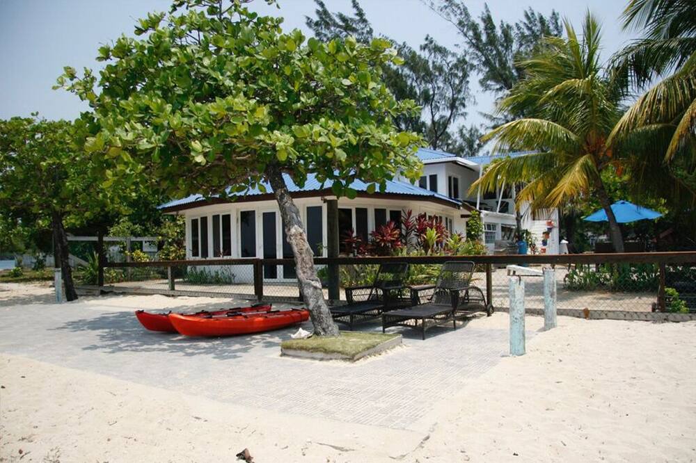 Photo of Others in Calabash Bight