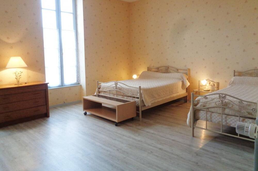Photo of Bedroom in Fosse