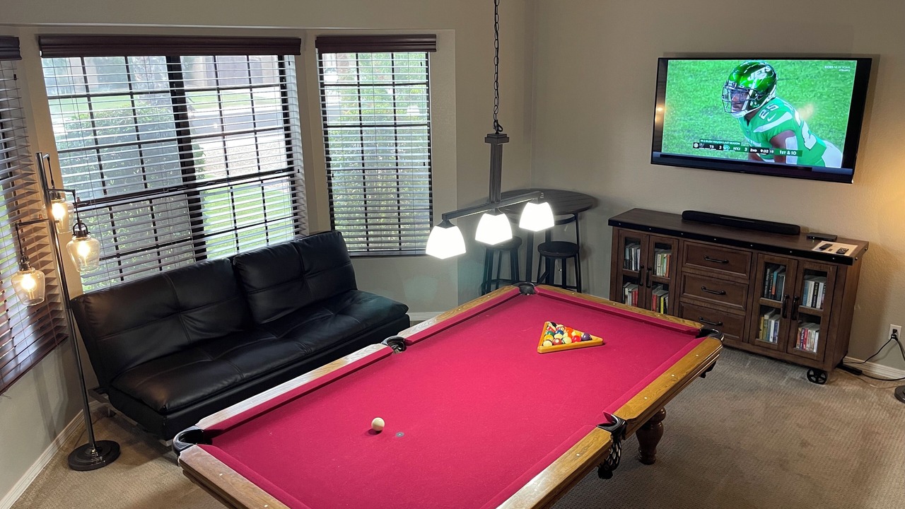 Photo of Bedroom in Paradise Valley Village