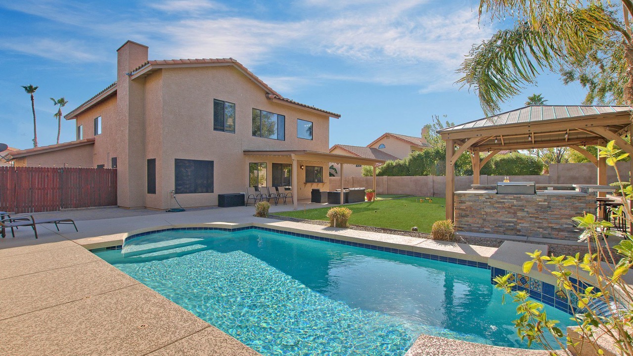 Photo of Outdoor in Paradise Valley Village