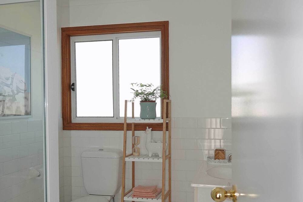 Photo of Bathroom in Bango