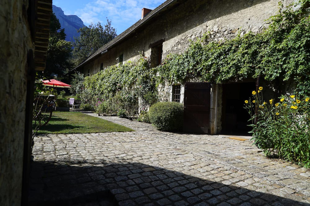 Photo of Outdoor in Roissard