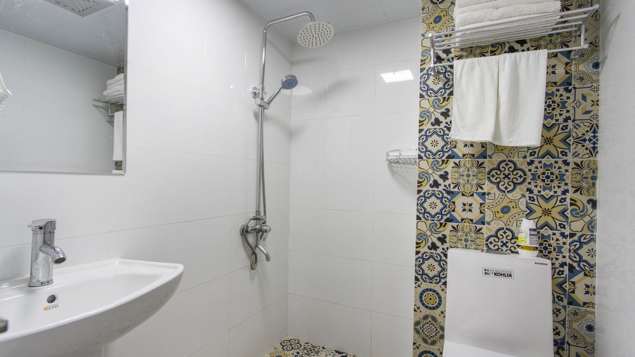 Photo of Bathroom in Suzhou Old Town
