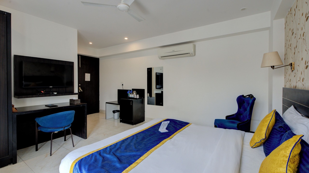 Photo of Bedroom in Sector 40