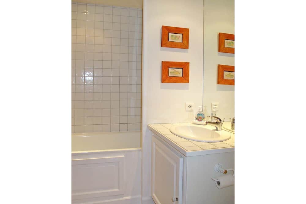 Photo of Bathroom in Lepinas