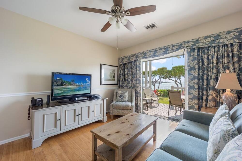 Photo of Livingroom in Marathon
