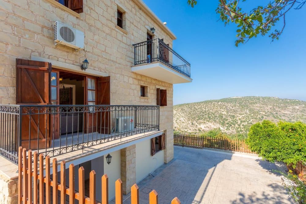 Photo of Outdoor in Peristerona