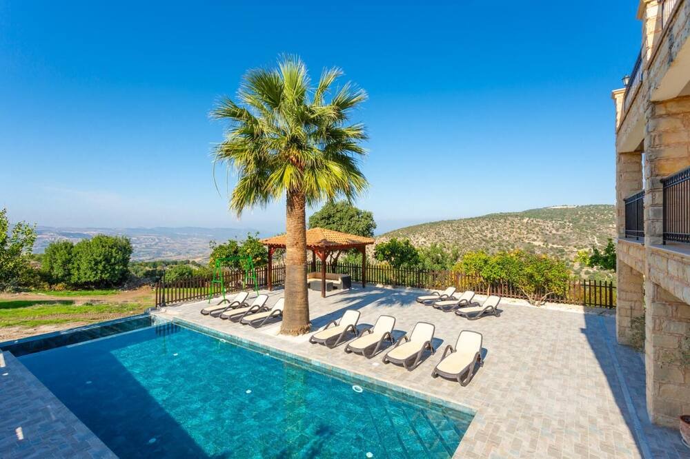 Photo of Outdoor in Peristerona