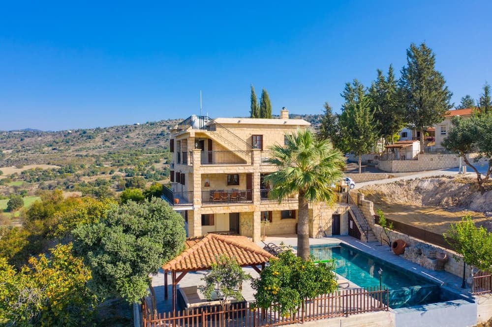Photo of Outdoor in Peristerona