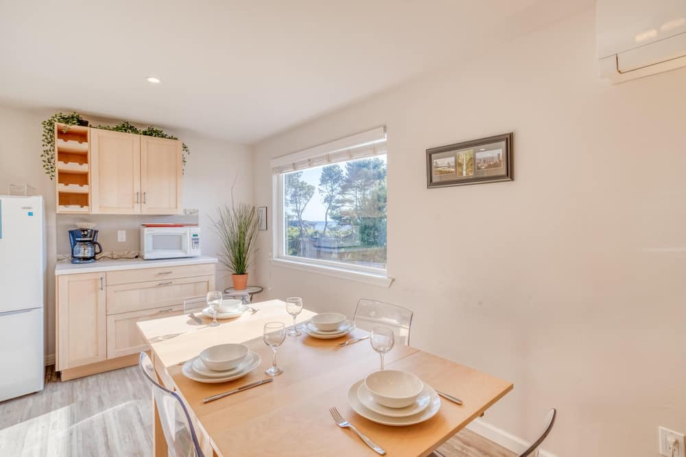 Photo of Kitchen in Neahkahnie Beach