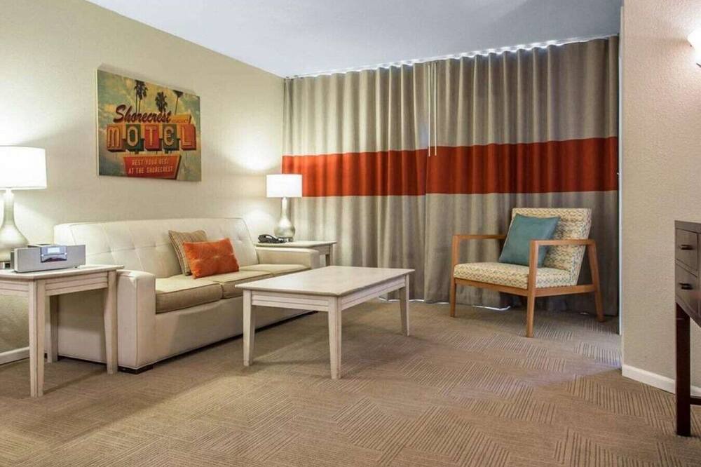 Photo of Livingroom in Politilly Bight
