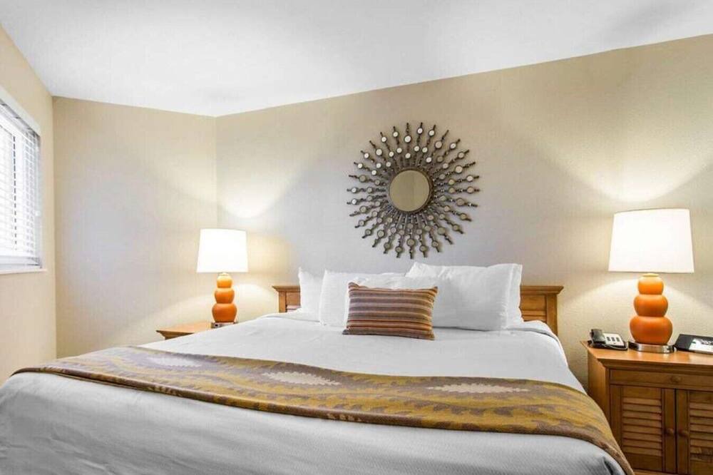 Photo of Bedroom in Politilly Bight