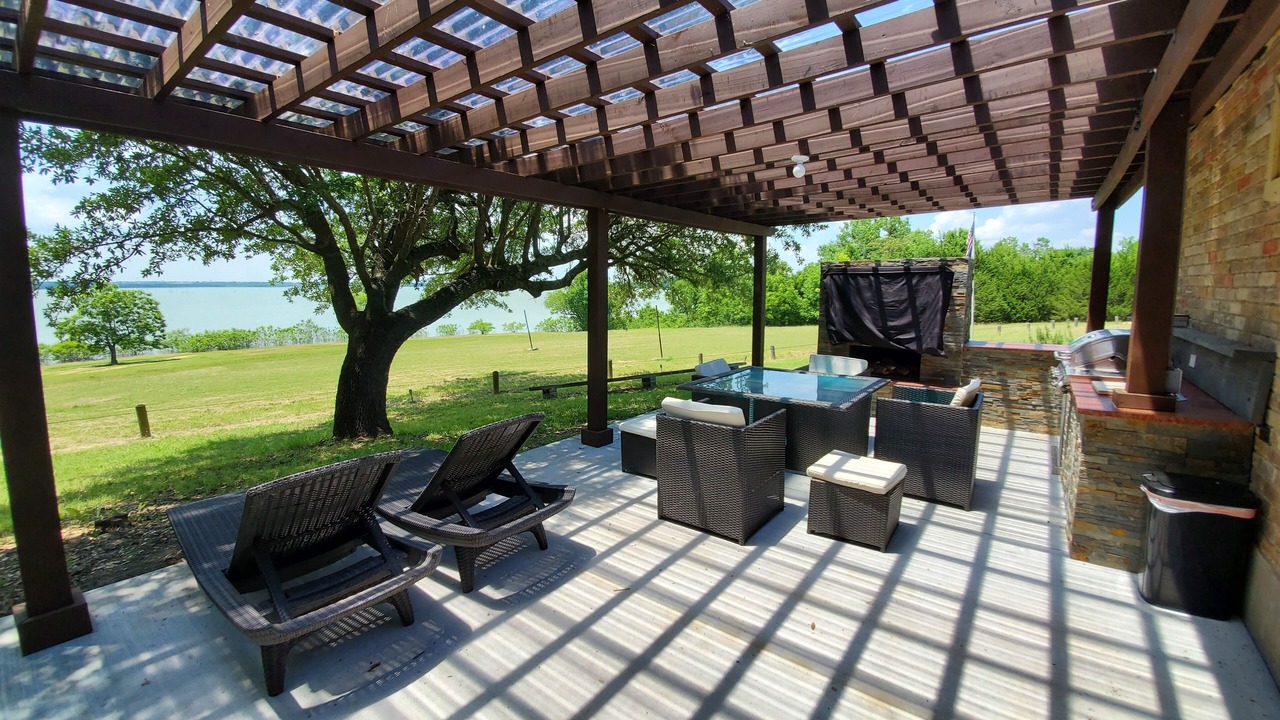 Photo of Outdoor in Clear Lake