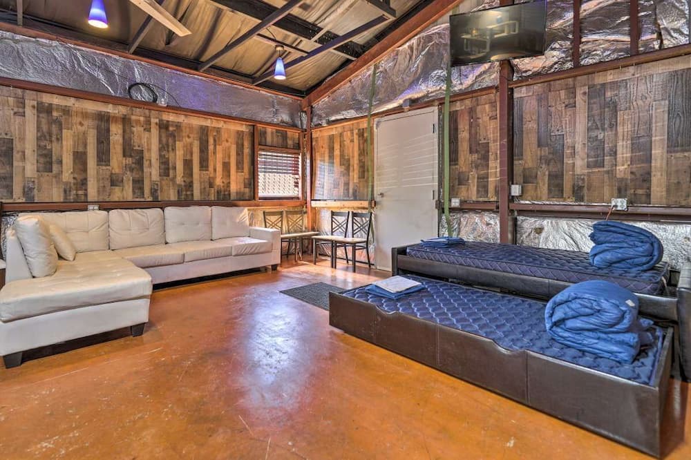 Photo of Livingroom in Greater East End