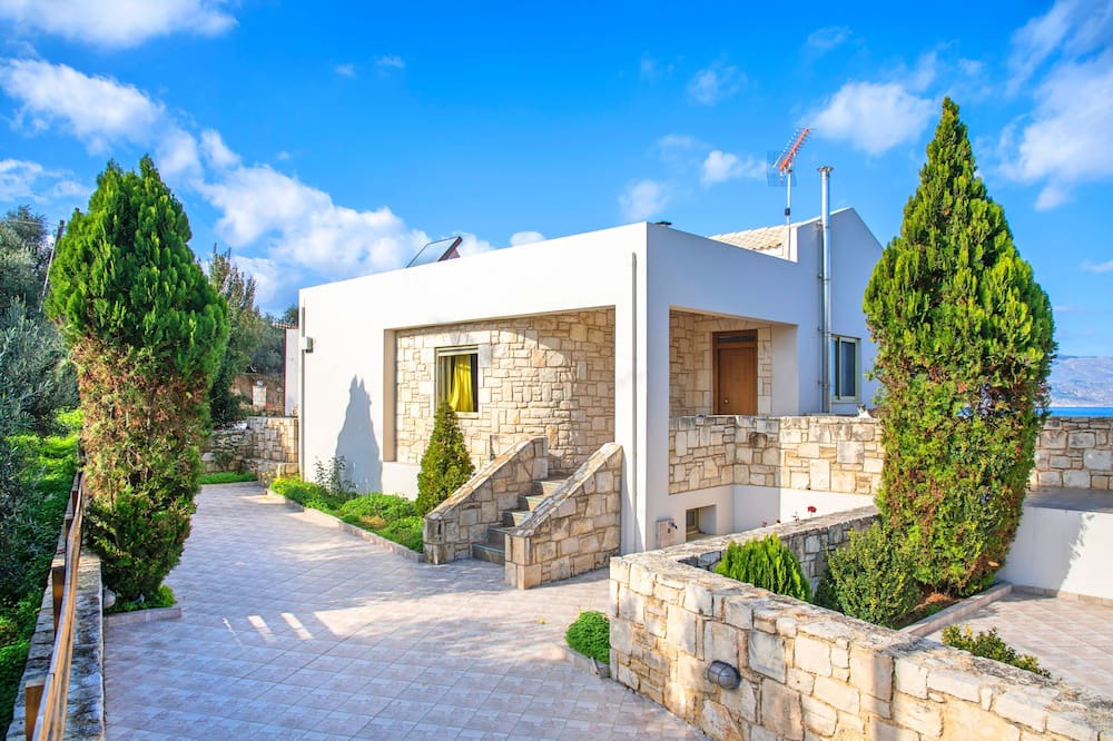 Photo of Outdoor in Dempla