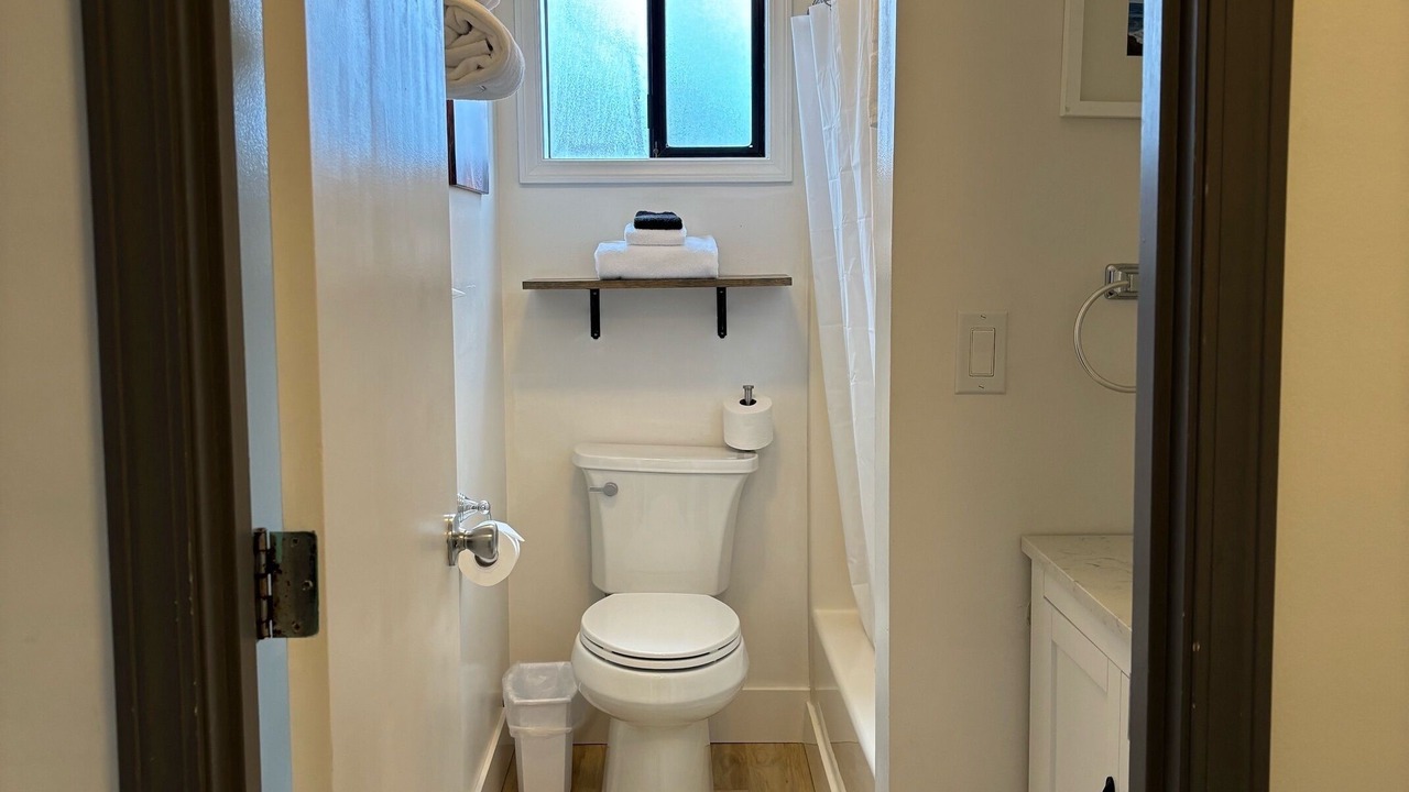 Photo of Bathroom in Manzanita