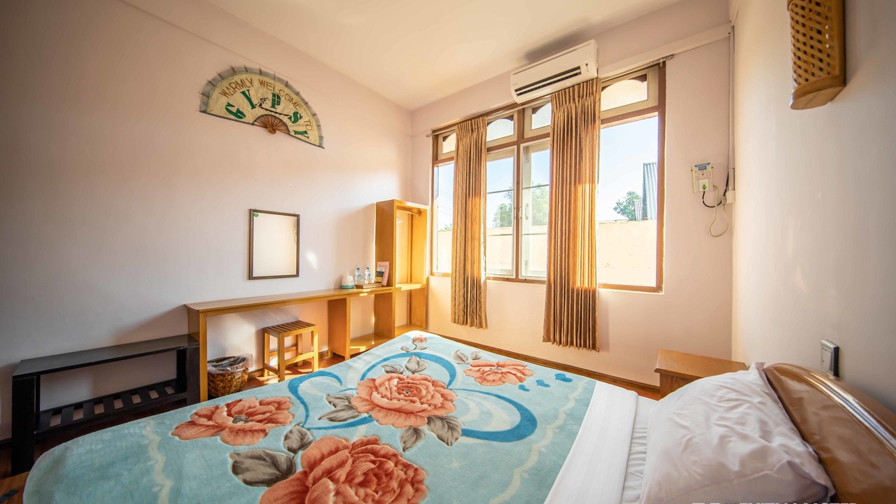 Photo of Bedroom in Yawnghwe