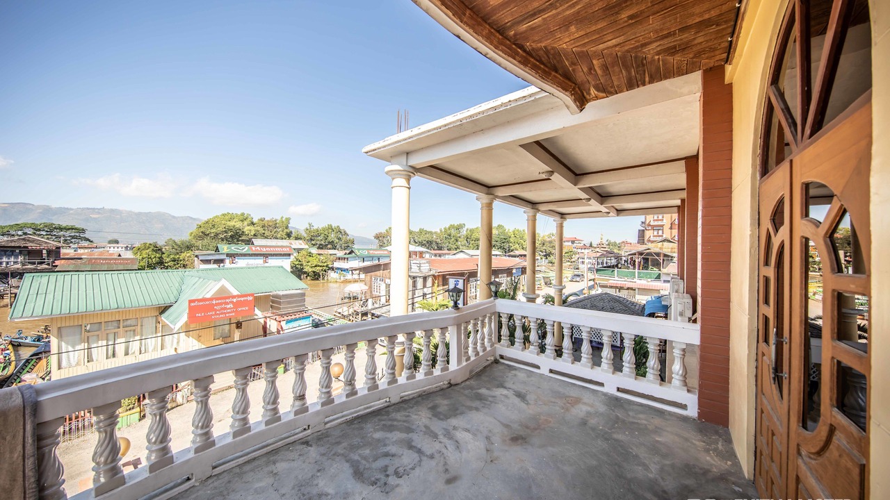 Photo of Patio Balcony in Yawnghwe