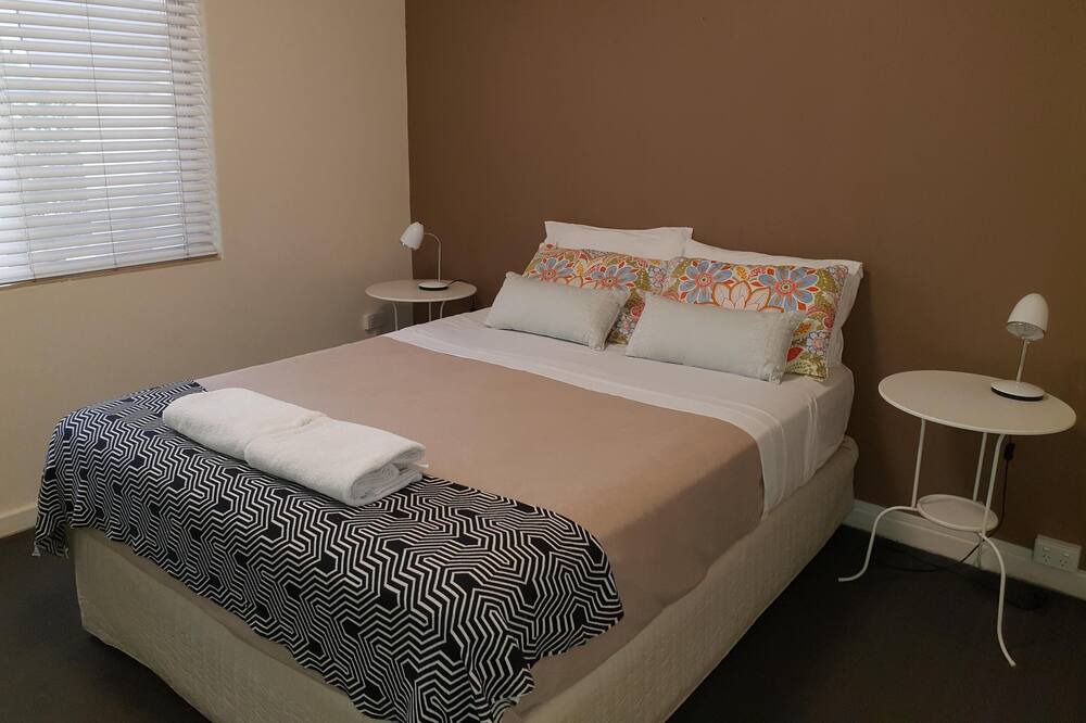 Photo of Bedroom in Inglewood