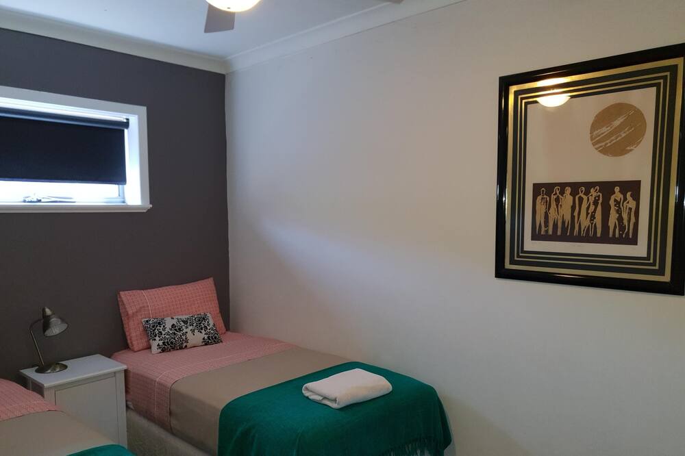 Photo of Bedroom in Inglewood