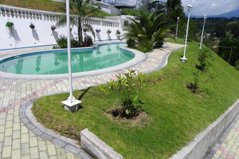 Photo of Outdoor in Alangasi