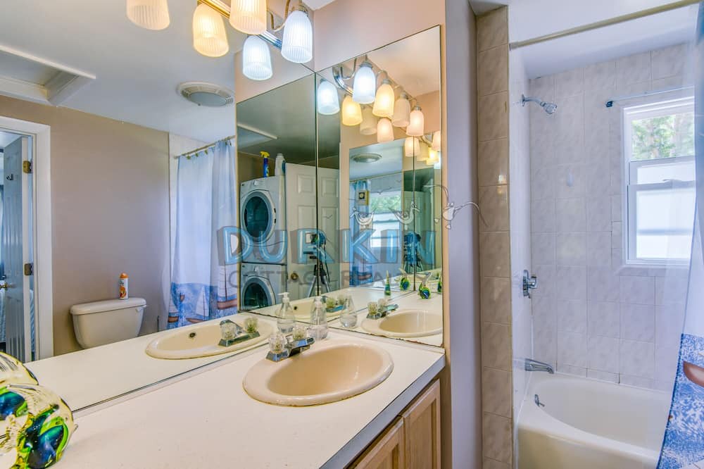 Photo of Bathroom in Narragansett