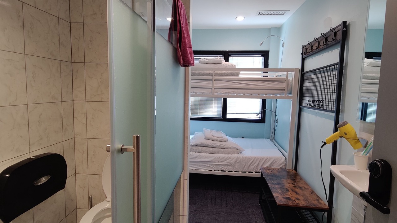 Photo of Bathroom in Cardozo