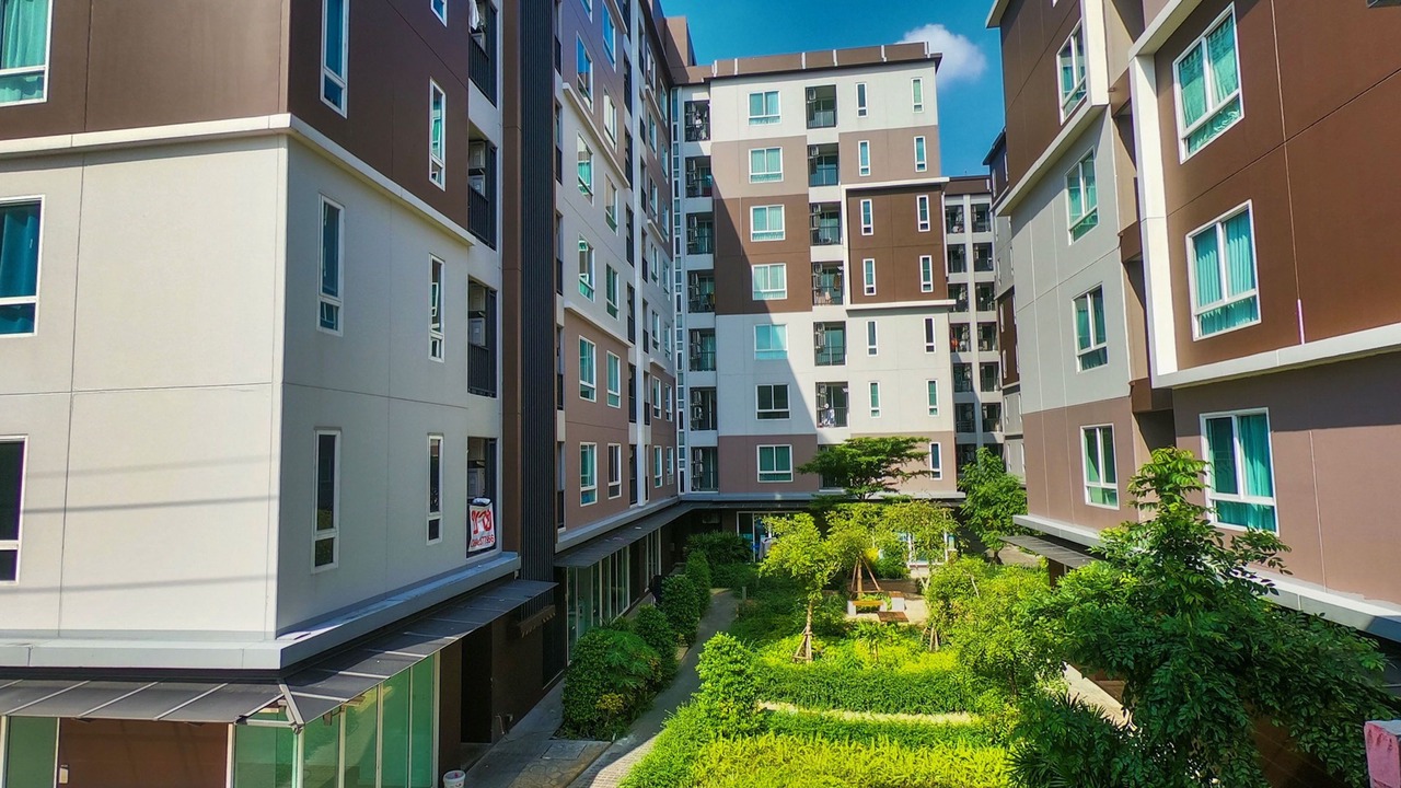 Photo of Buildings in Don Muang