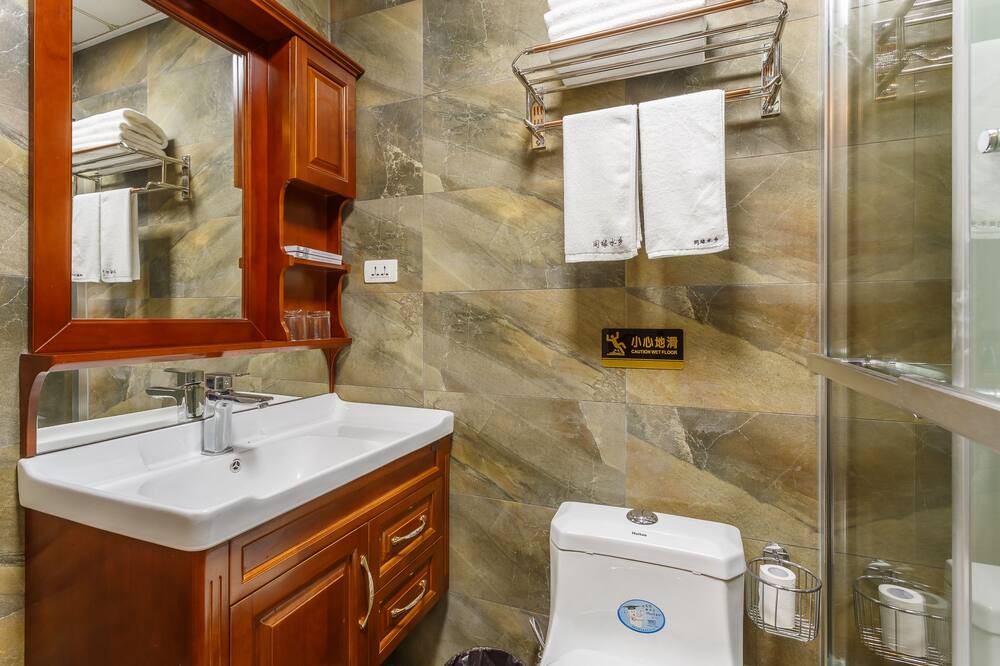 Photo of Bathroom in Tongxiang