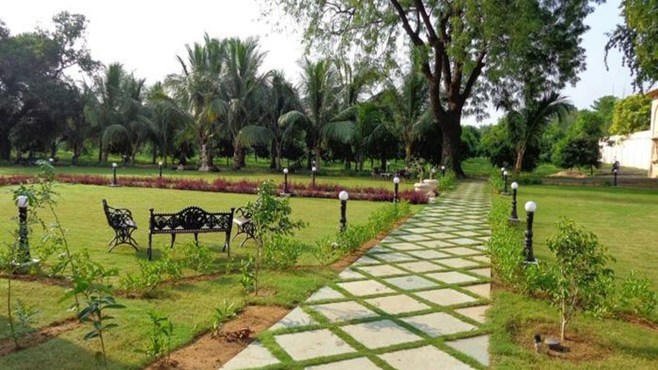 Photo of Outdoor in Khodiyar Pura
