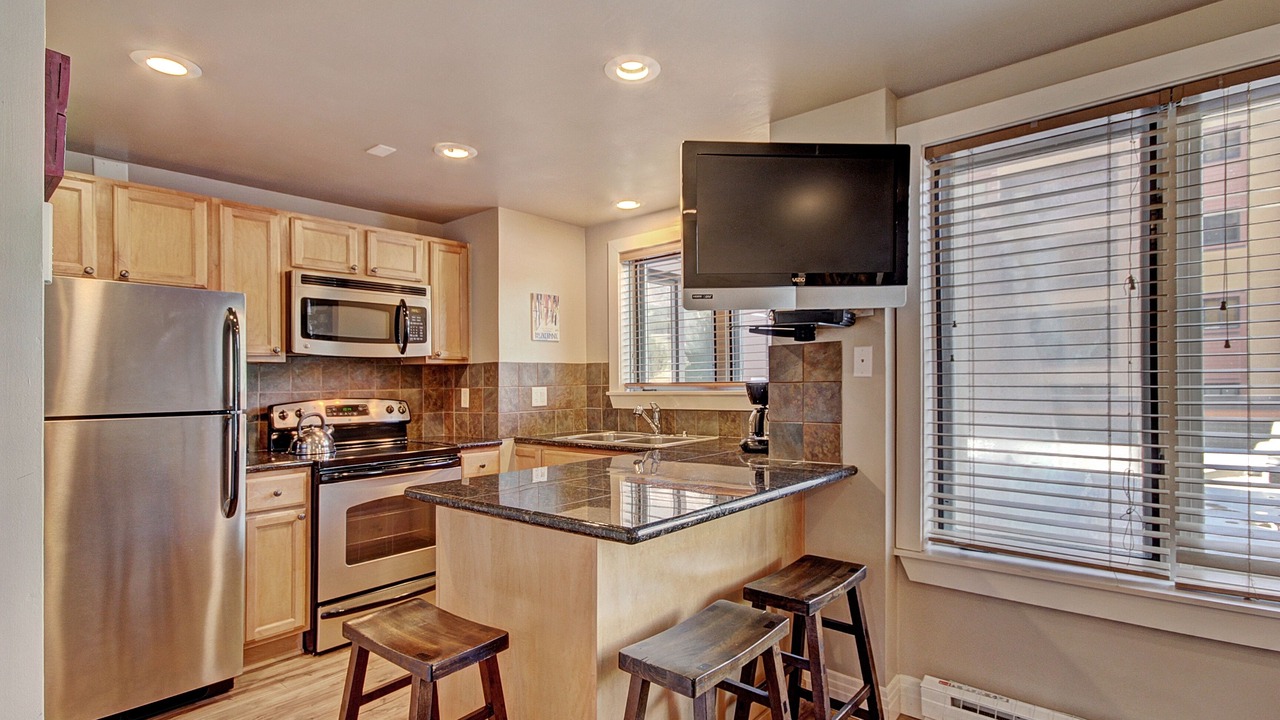 Photo of Kitchen in Peak 9