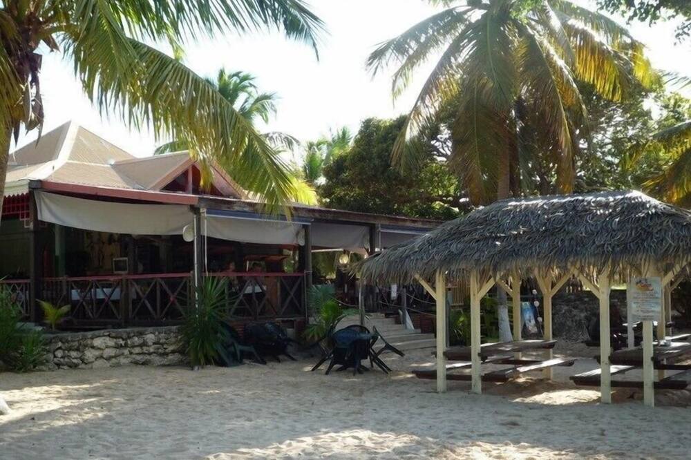 Photo of Outdoor in Grande-Terre