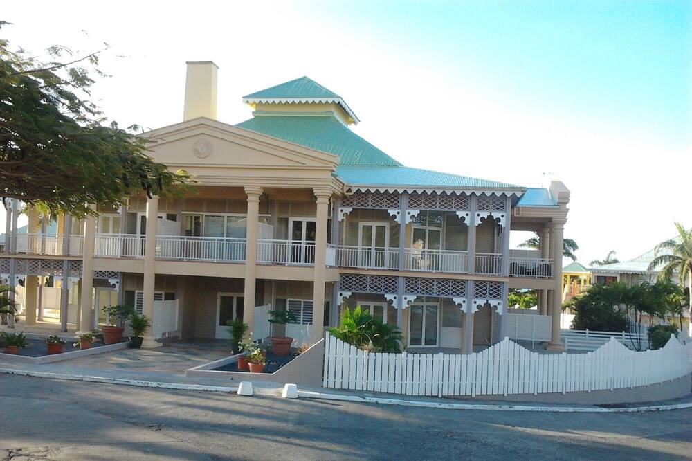 Photo of Outdoor in Grande-Terre