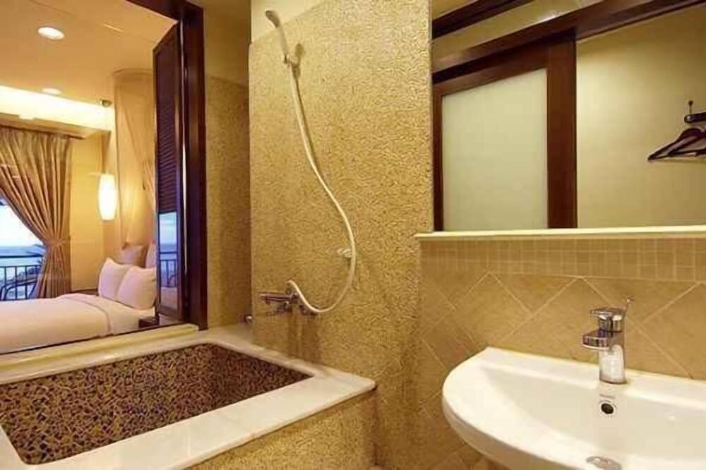 Photo of Bathroom in Big Beach