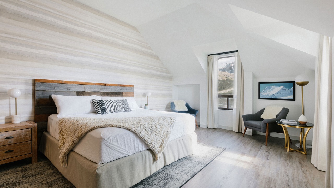 Photo of Bedroom in Jasper National Park South Entrance