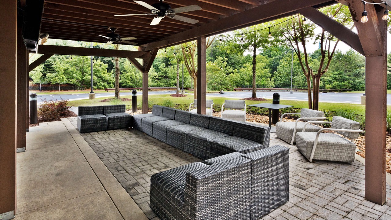 Photo of Patio Balcony in Crestline Heights