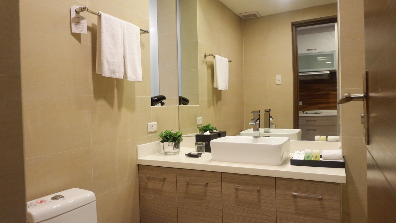 Photo of Bathroom in Salcedo Village